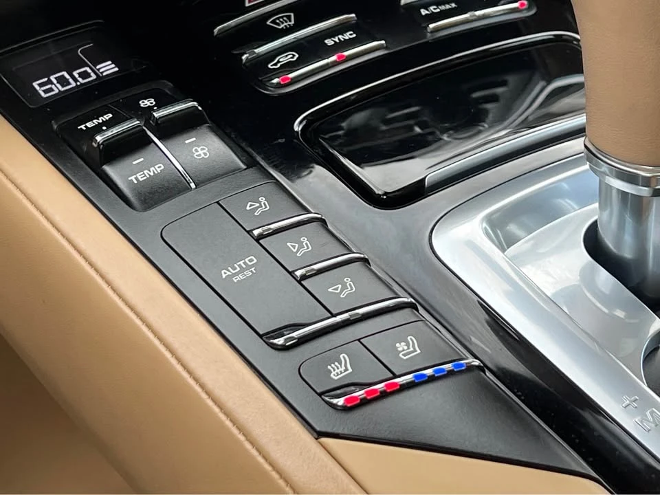 2015 Porsche 958 Cayenne S - Image 14 of 16