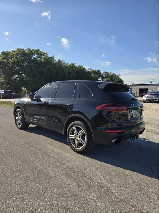 2015 Porsche 958 Cayenne S - Image 10 of 10