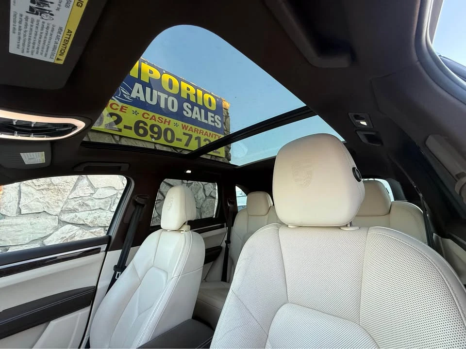 2015 Porsche 958 Cayenne S - Image 14 of 15