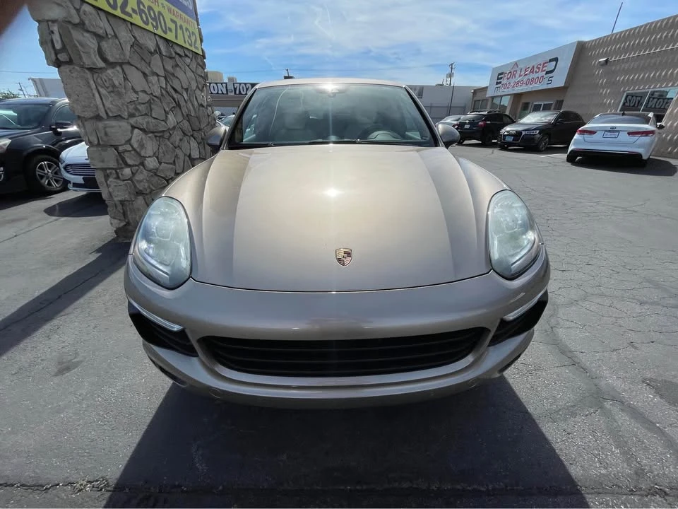 2015 Porsche 958 Cayenne S - Image 2 of 16