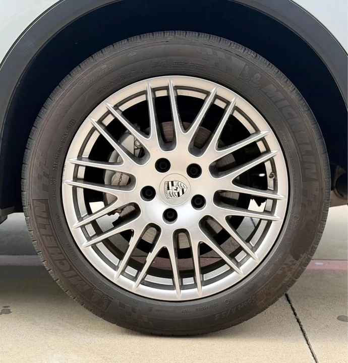 2015 Porsche 958 Cayenne S - Image 18 of 20