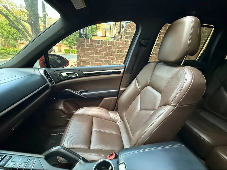 2015 Porsche 958 Cayenne S - Image 12 of 20