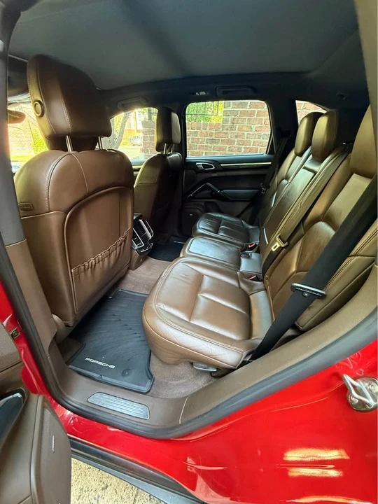 2015 Porsche 958 Cayenne S - Image 19 of 20