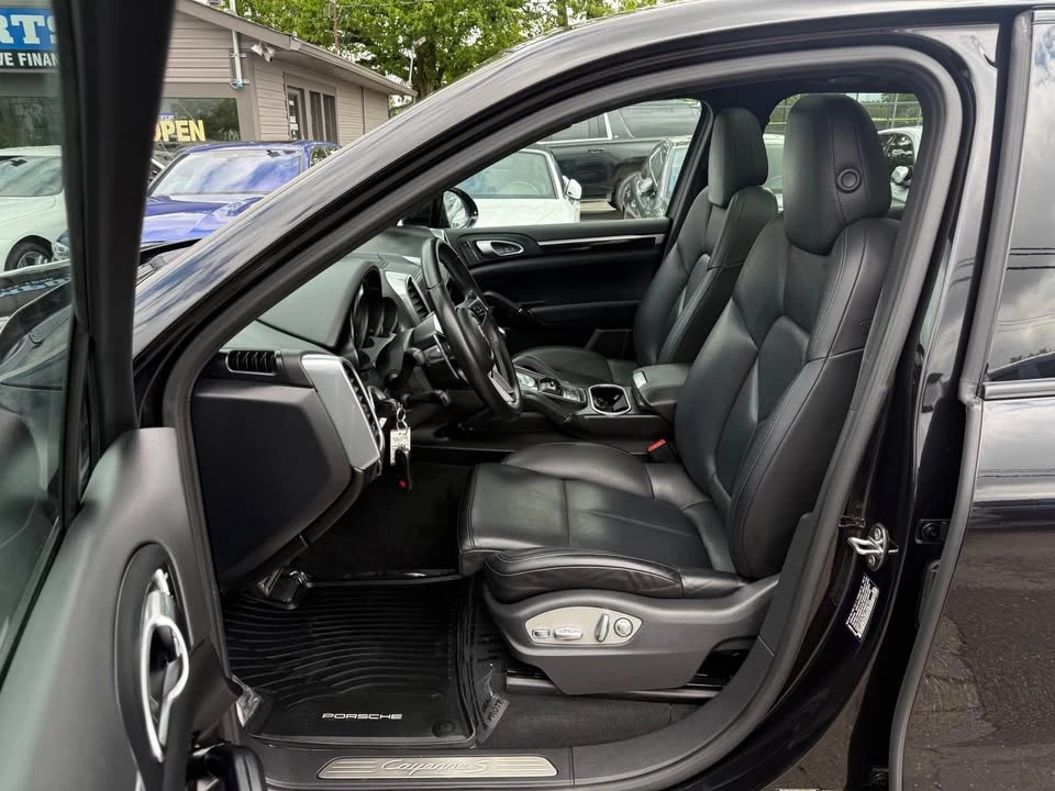 2015 Porsche 958 Cayenne S - Image 5 of 19