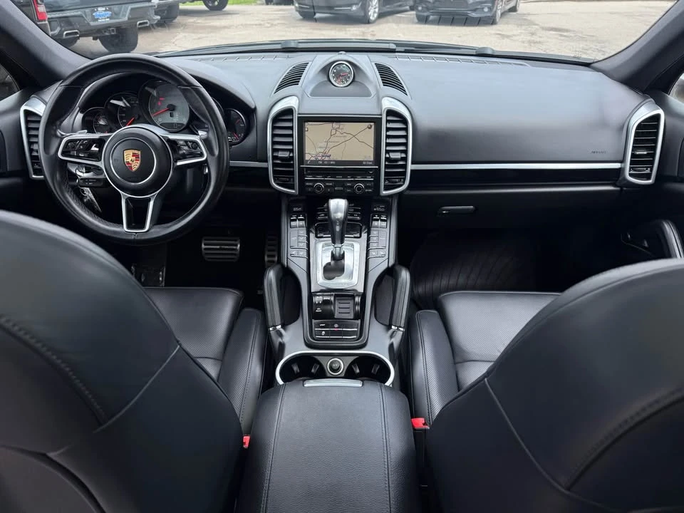 2015 Porsche 958 Cayenne S - Image 9 of 19