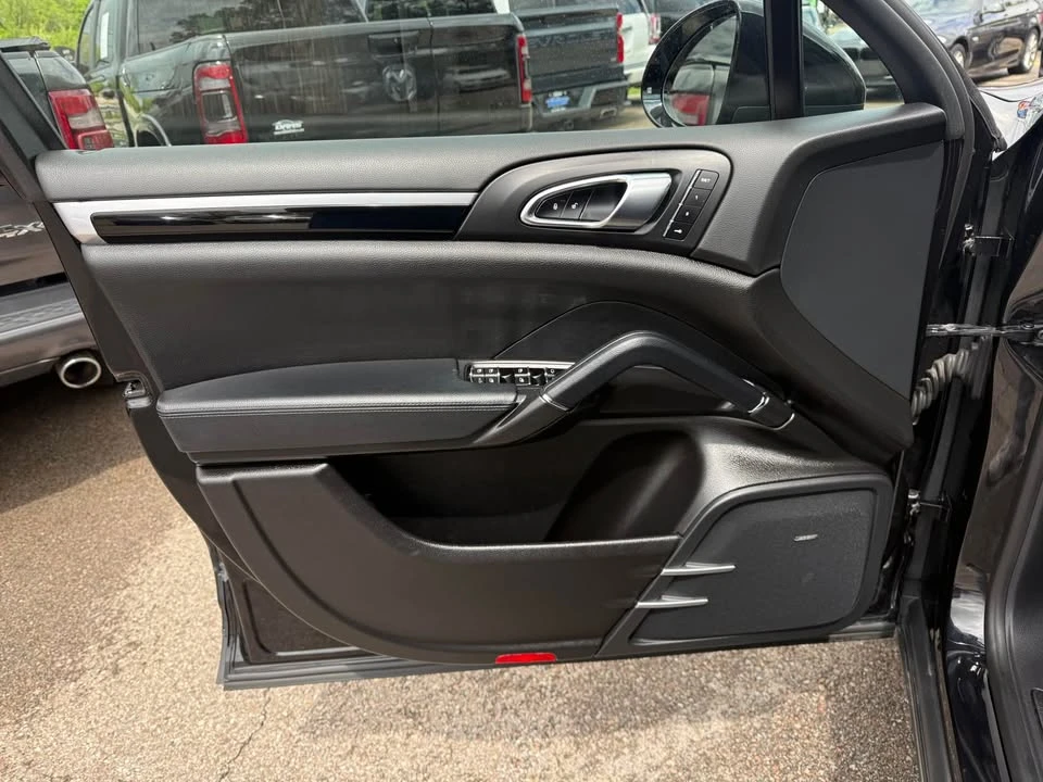 2015 Porsche 958 Cayenne S - Image 7 of 19