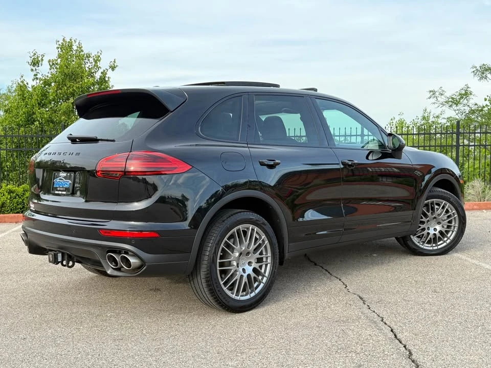 2015 Porsche 958 Cayenne S - Image 3 of 19