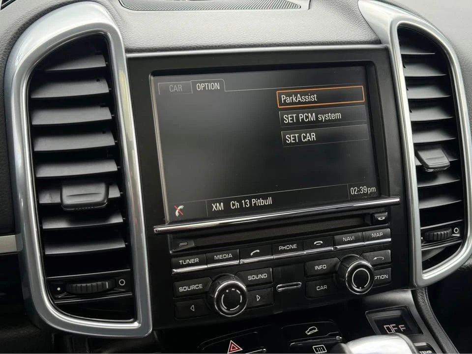 2015 Porsche 958 Cayenne S - Image 18 of 19
