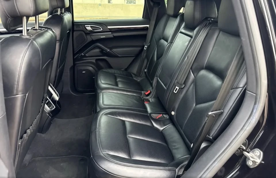 2015 Porsche 958 Cayenne S - Image 4 of 7