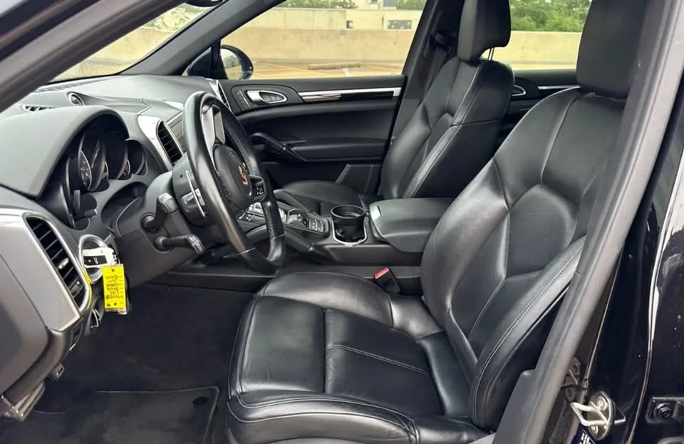2015 Porsche 958 Cayenne S - Image 3 of 7