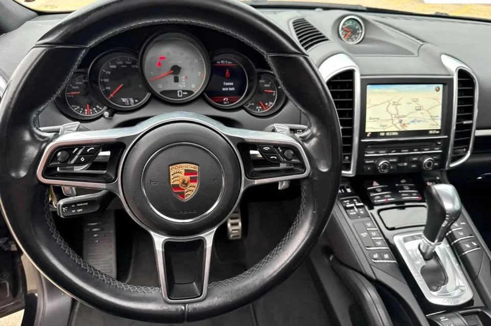 2015 Porsche 958 Cayenne S - Image 6 of 7