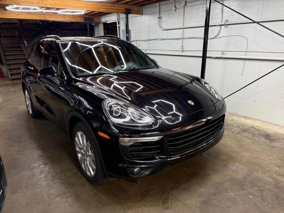 2015 Porsche 958 Cayenne S - Image 2 of 13