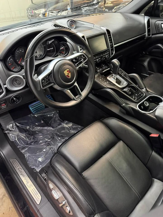 2015 Porsche 958 Cayenne S - Image 9 of 13