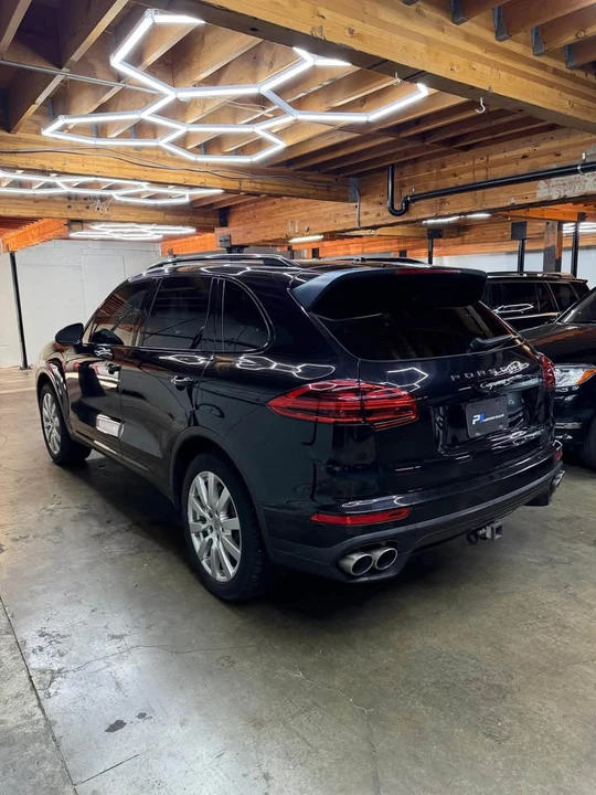 2015 Porsche 958 Cayenne S - Image 5 of 13