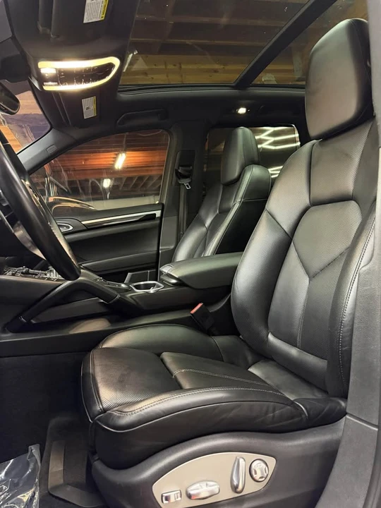 2015 Porsche 958 Cayenne S - Image 11 of 13