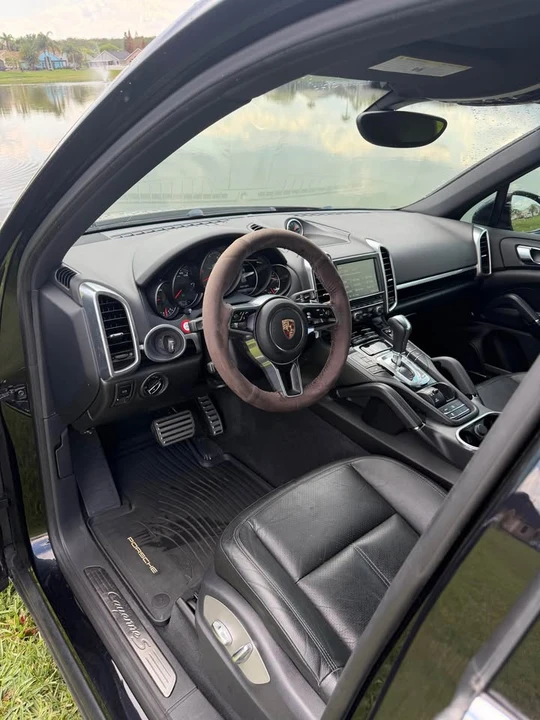 2015 Porsche 958 Cayenne S - Image 14 of 20