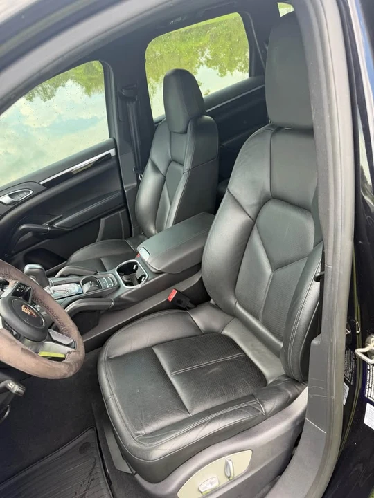 2015 Porsche 958 Cayenne S - Image 15 of 20