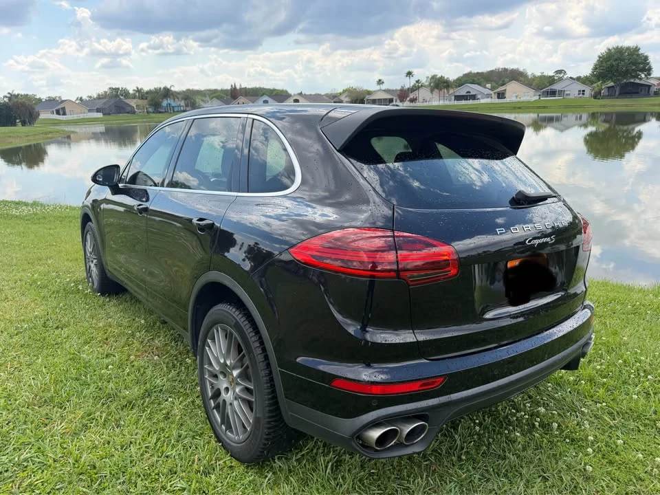 2015 Porsche 958 Cayenne S - Image 7 of 20