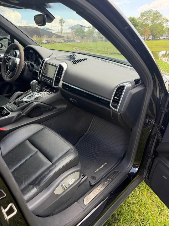 2015 Porsche 958 Cayenne S - Image 18 of 20