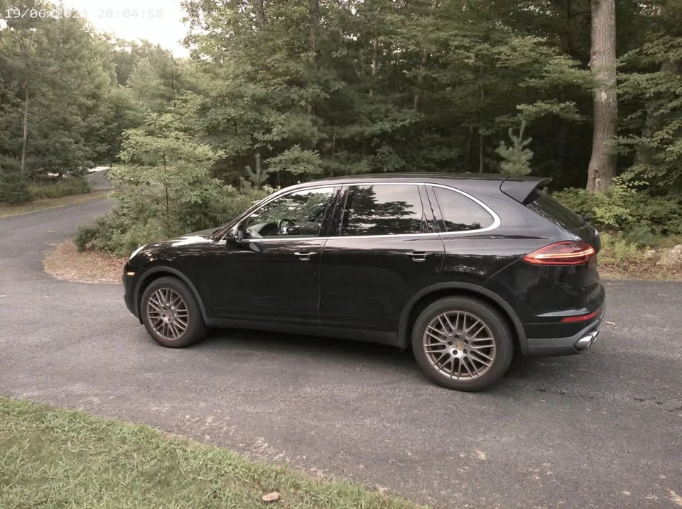 2015 Porsche 958 Cayenne S - Image 5 of 5