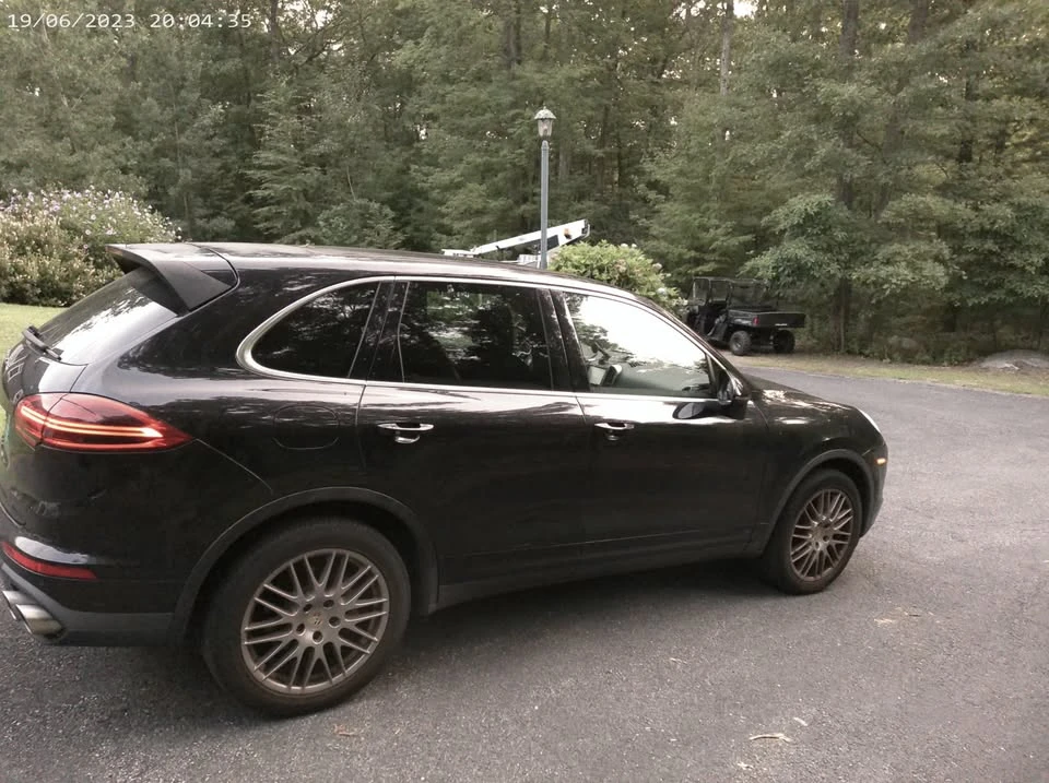 2015 Porsche 958 Cayenne S - Image 4 of 5