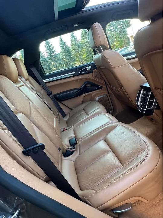 2015 Porsche 958 Cayenne Turbo - Image 12 of 18
