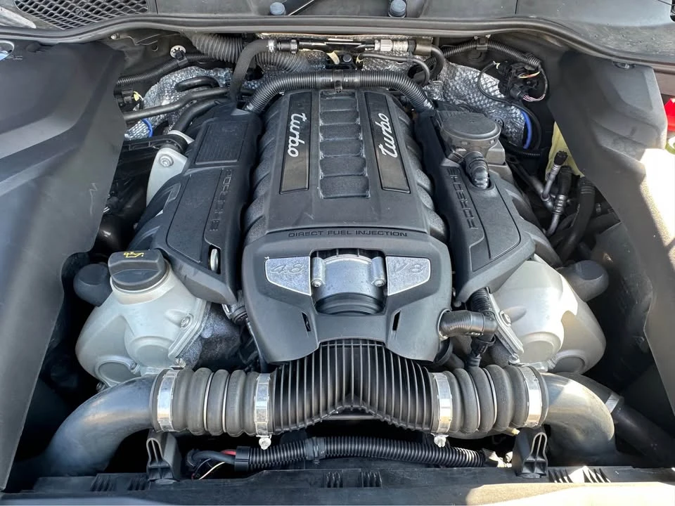 2015 Porsche 958 Cayenne Turbo - Image 7 of 18