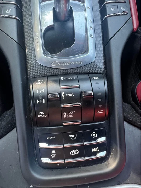 2015 Porsche 958 Cayenne Turbo - Image 6 of 7