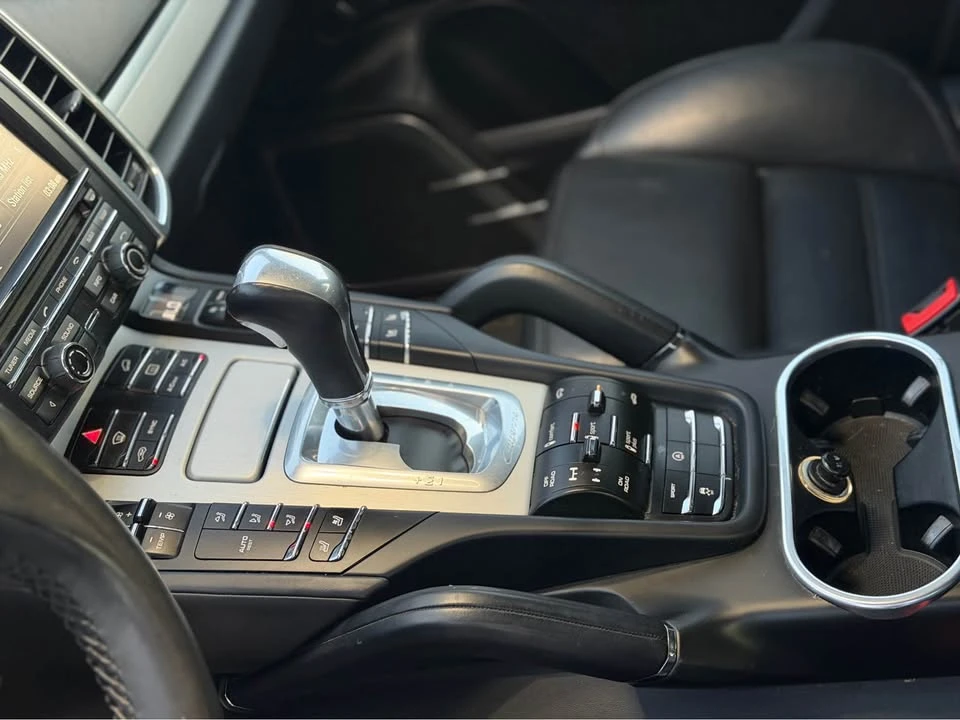 2015 Porsche 958 Cayenne Turbo - Image 15 of 20