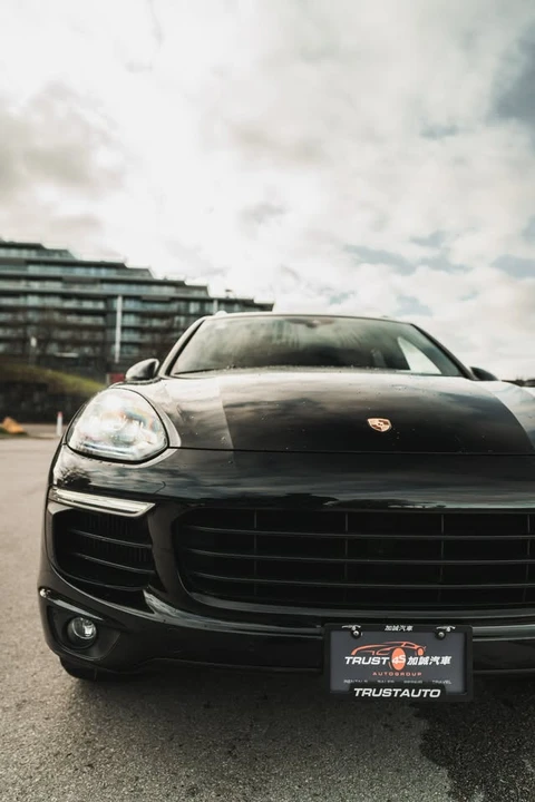 2015 Porsche 958 Cayenne S - Image 3 of 14