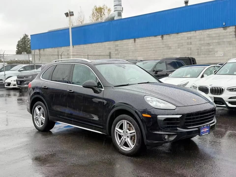 2015 Porsche 958 Cayenne S - Image 8 of 20