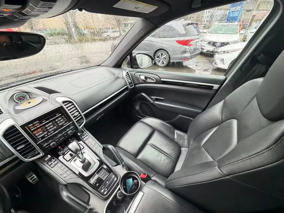 2015 Porsche 958 Cayenne S - Image 19 of 20