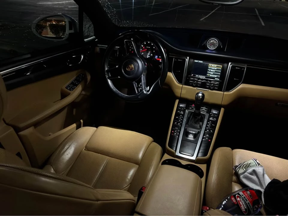 2015 Porsche 958 Cayenne S - Image 9 of 12