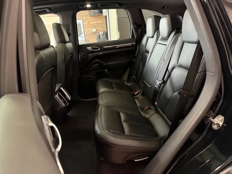 2015 Porsche 958 Cayenne Diesel - Image 14 of 17