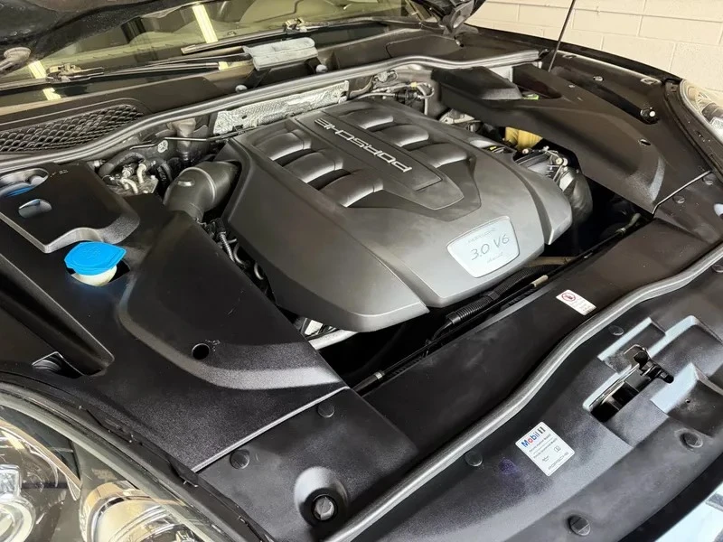 2015 Porsche 958 Cayenne Diesel - Image 7 of 17