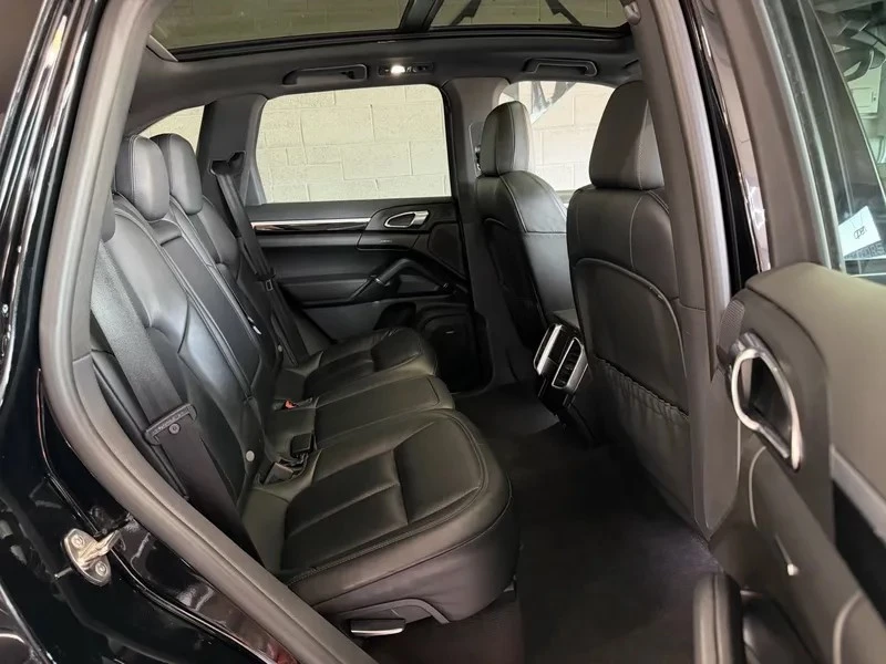 2015 Porsche 958 Cayenne Diesel - Image 16 of 17