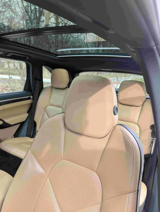 2015 Porsche 958 Cayenne Diesel - Image 9 of 11