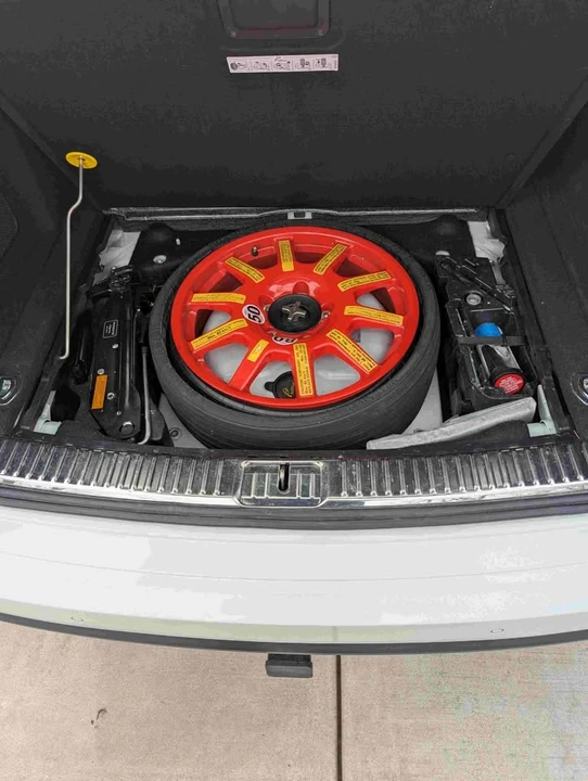 2015 Porsche 958 Cayenne Diesel - Image 4 of 11