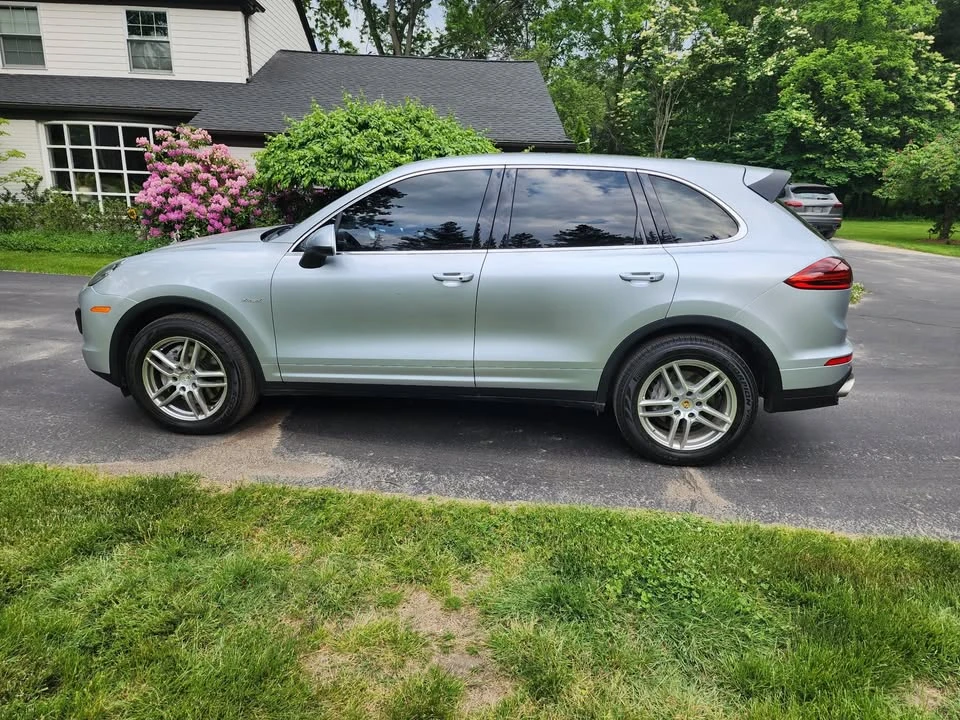 2015 Porsche 958 Cayenne Diesel - Image 2 of 20