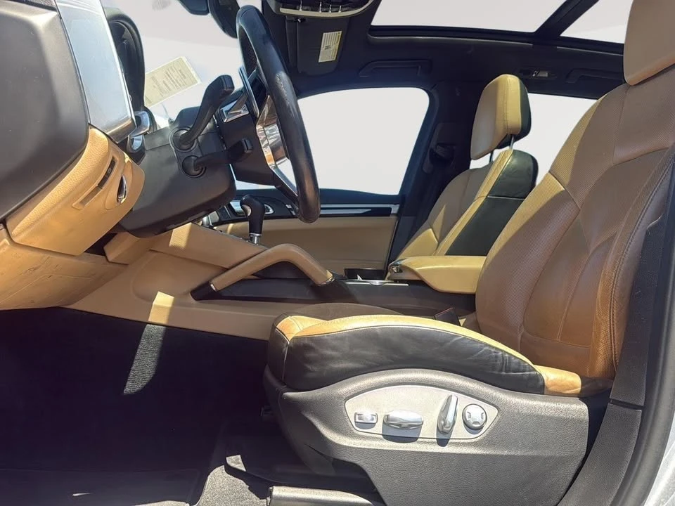 2015 Porsche 958 Cayenne Diesel - Image 12 of 13