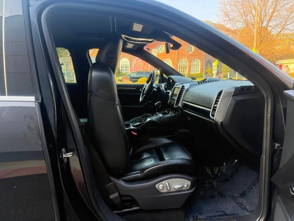 2015 Porsche 958 Cayenne Diesel - Image 19 of 20