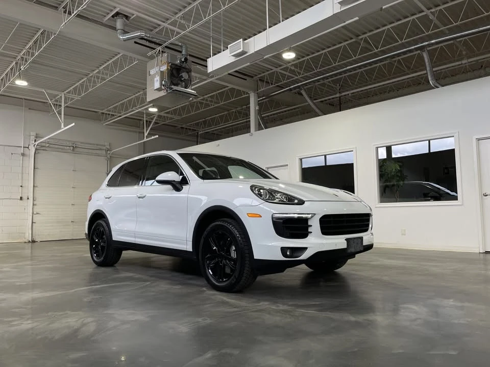 2015 Porsche 958 Cayenne S - Image 2 of 8