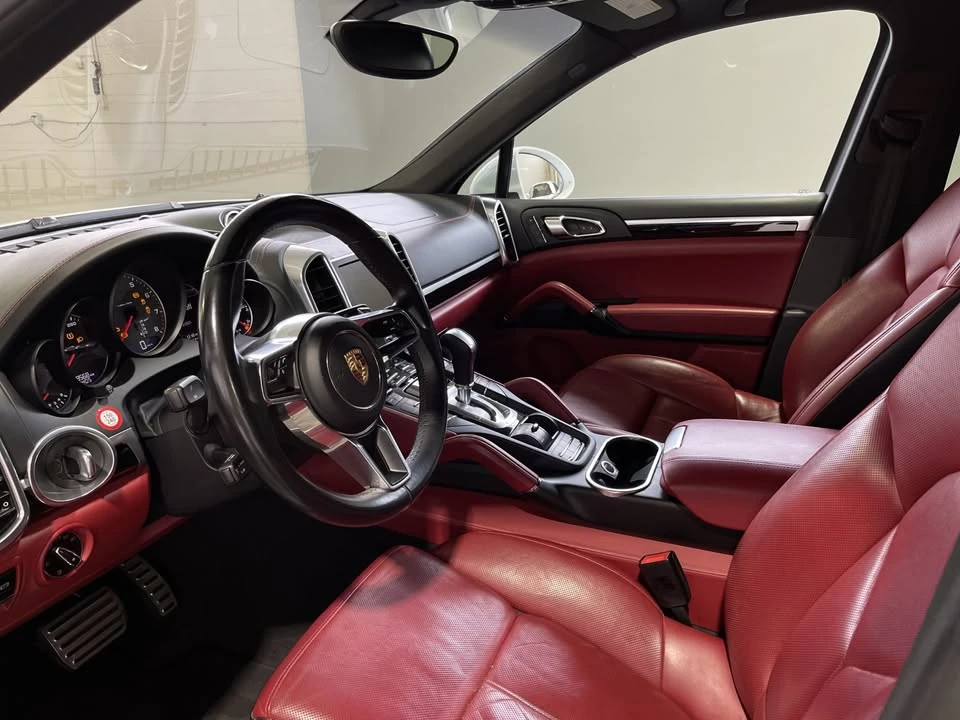 2015 Porsche 958 Cayenne S - Image 6 of 8