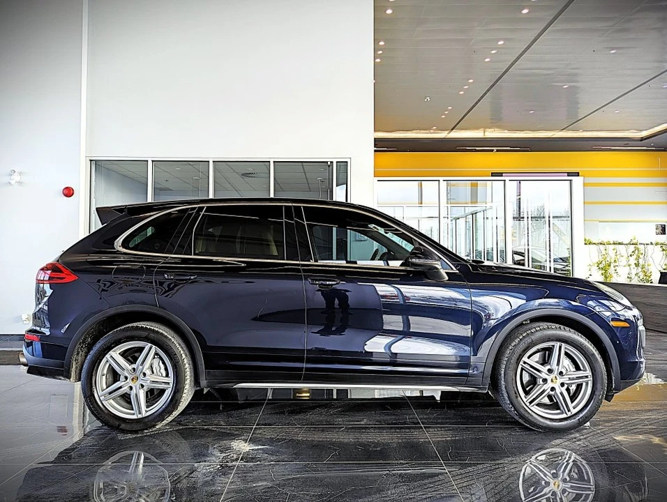 2015 Porsche 958 Cayenne S - Image 3 of 15