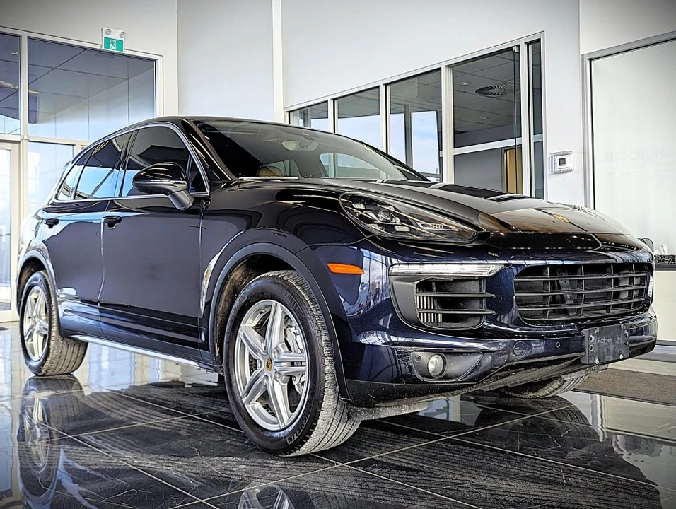 2015 Porsche 958 Cayenne S - Image 2 of 15