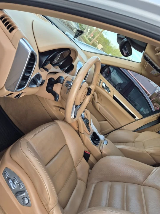 2015 Porsche 958 Cayenne S - Image 15 of 15
