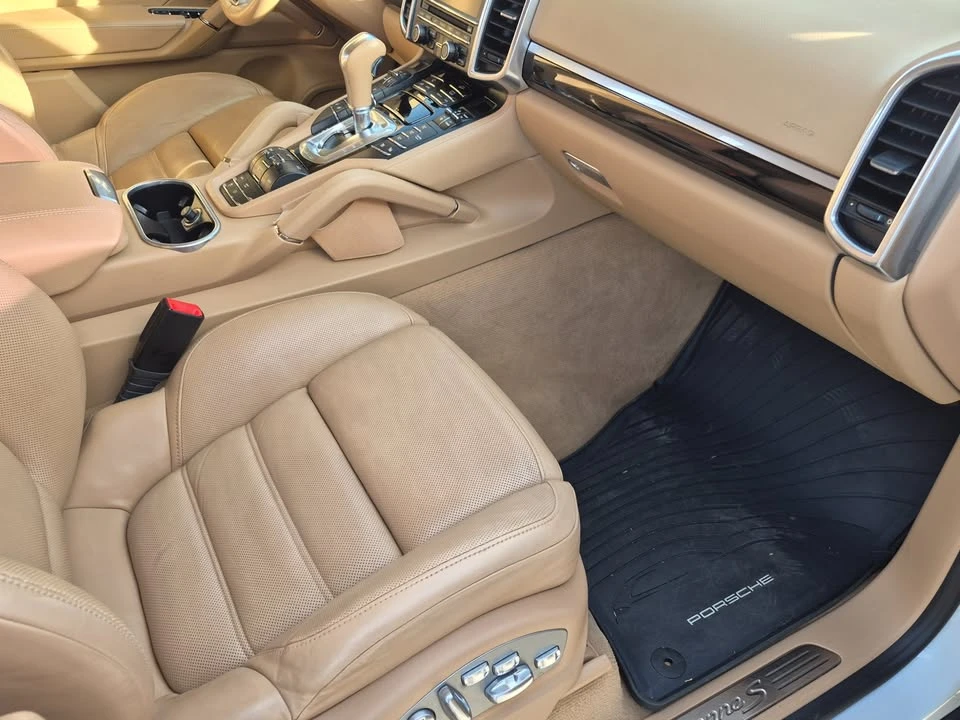 2015 Porsche 958 Cayenne S - Image 4 of 15