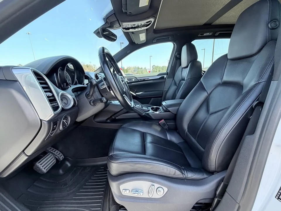 2015 Porsche 958 Cayenne S - Image 10 of 11