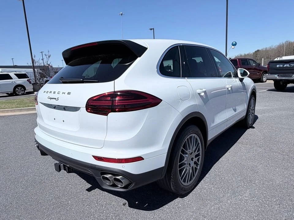 2015 Porsche 958 Cayenne S - Image 2 of 11