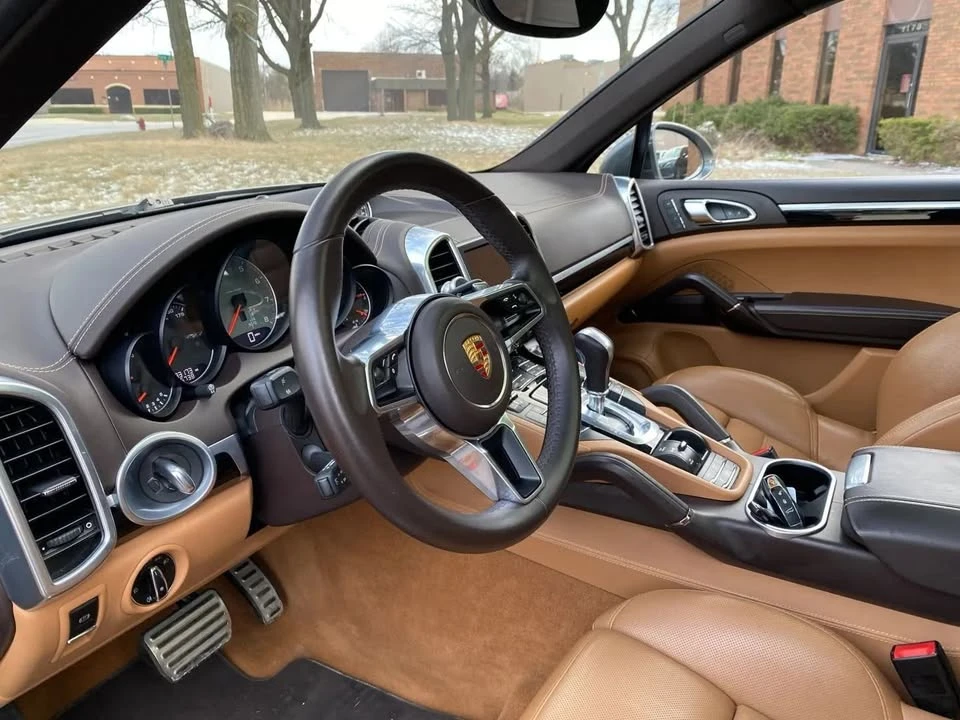 2015 Porsche 958 Cayenne S - Image 8 of 13